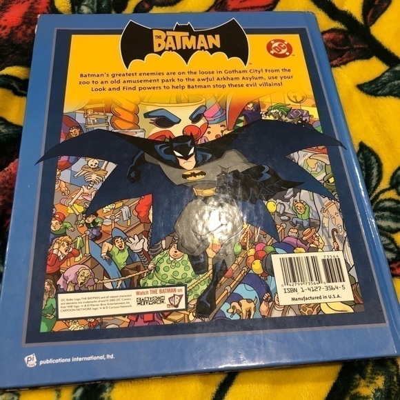 DC Batman Book - Picture 2 of 4